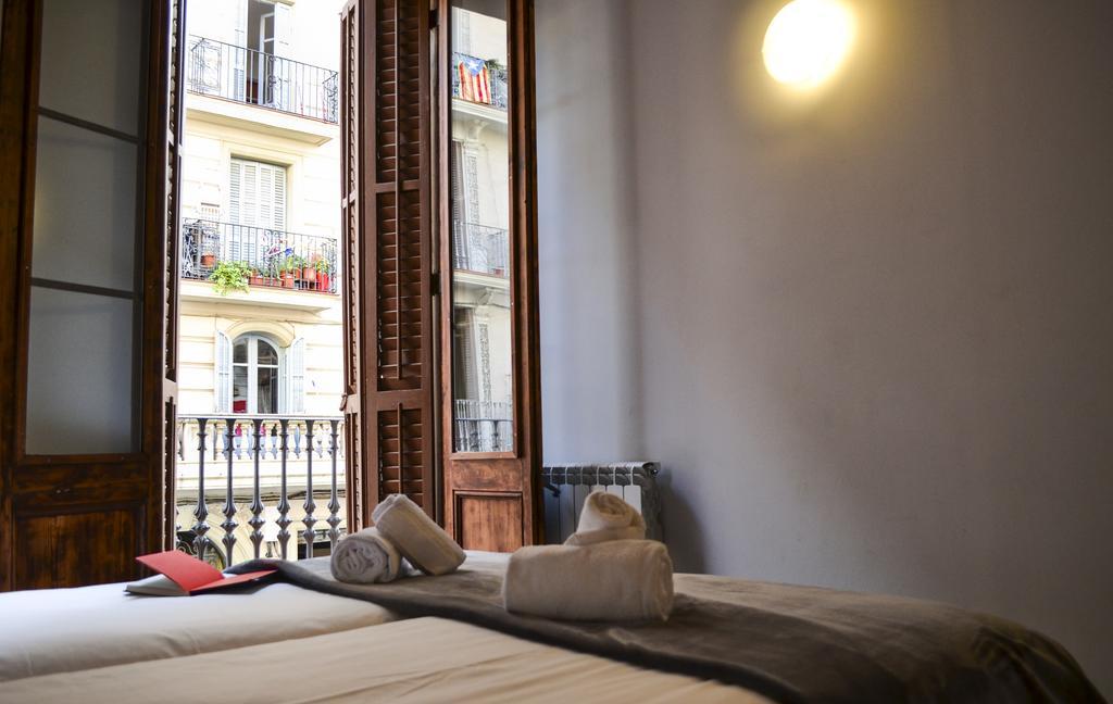 Happy People Plaza Espana Apartments Barcelona Quarto foto